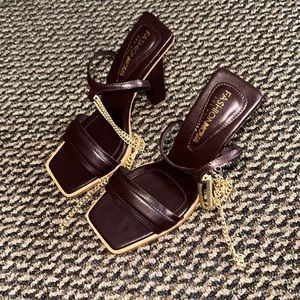 Chocolate colored heels, style talent, from Fashion Nova, size 6, gold chain.